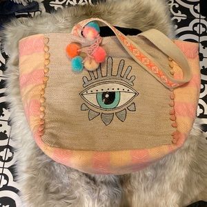 American and beyond tote